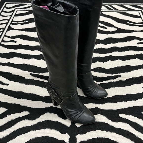 Frye | 'Bethany' Strappy Soft Black Tall Pull-On Leather Boots Size 5.5 - Picture 4 of 15
